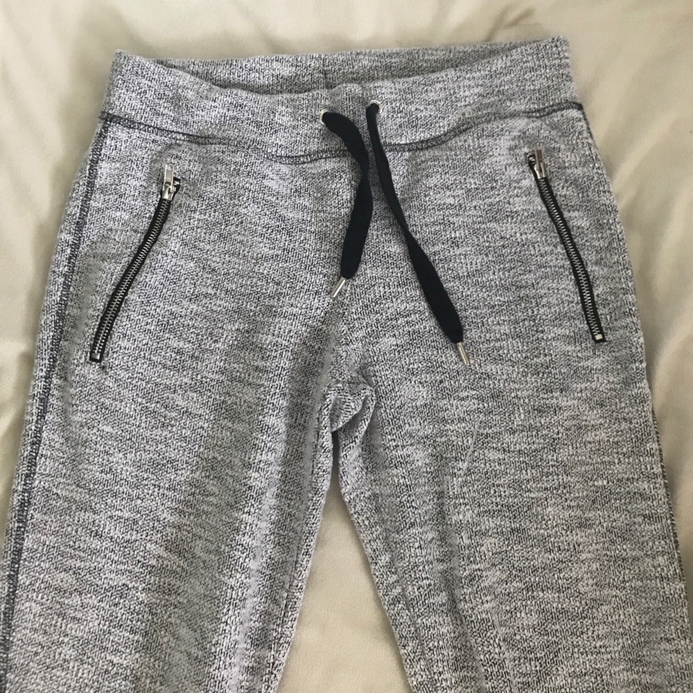 CLOSET CLEAR OUT ▪️ joggers EUC