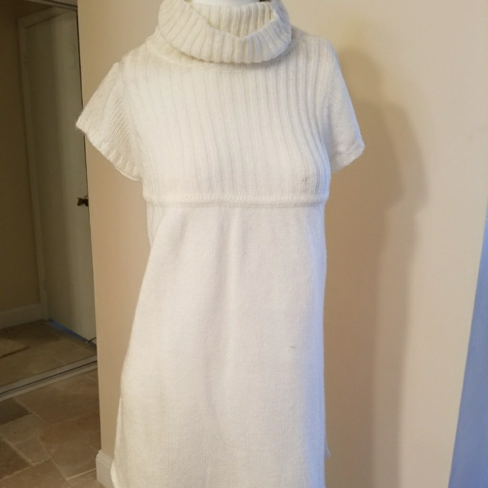 Xhilaration Turtleneck Short-Sleeve Tunic