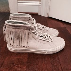 Cream/stone fringe high top Vans