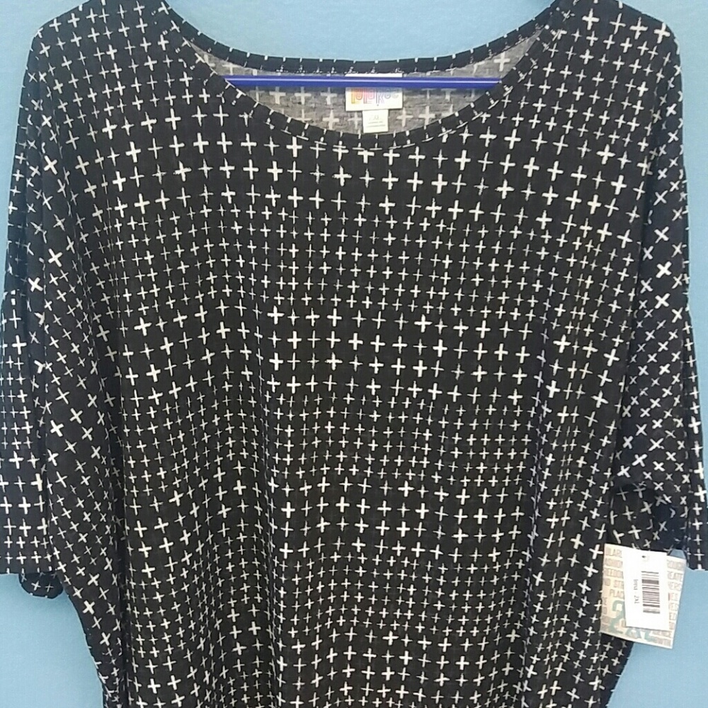 NWT LuLaRoe 2XL Irma. Black, white & grey crosses.