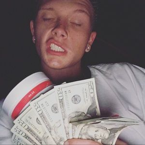 Meet your Posher, Kenneth