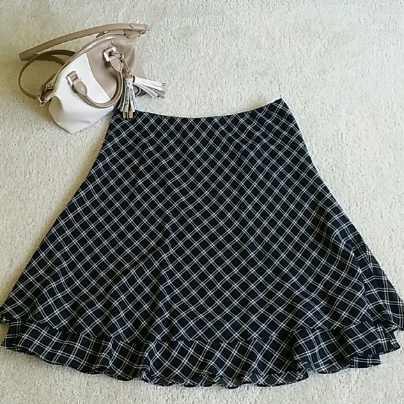 Ralph Lauren Dresses & Skirts - NWOT Ralph Lauren A-line skirt size medium