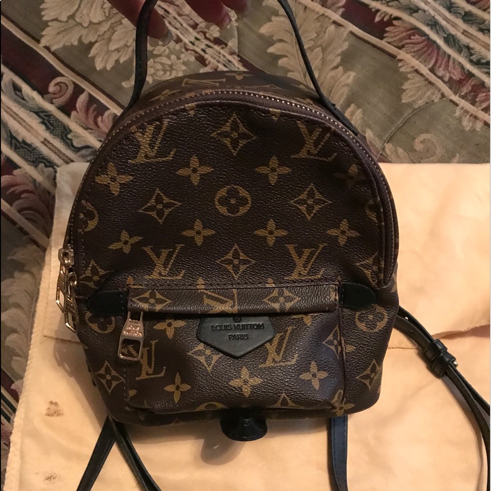 --Trade with aisja--Mini Palm Backpack