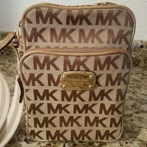 Michael Kors Shoulder Bag (Beige/Gold)