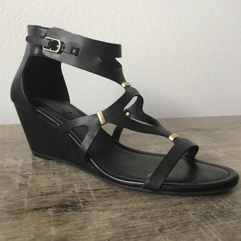 Wedge sandals