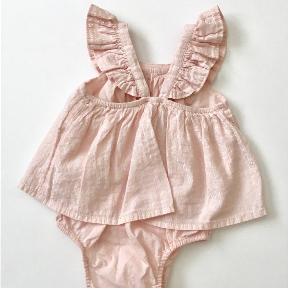Gap floral and Flutter set