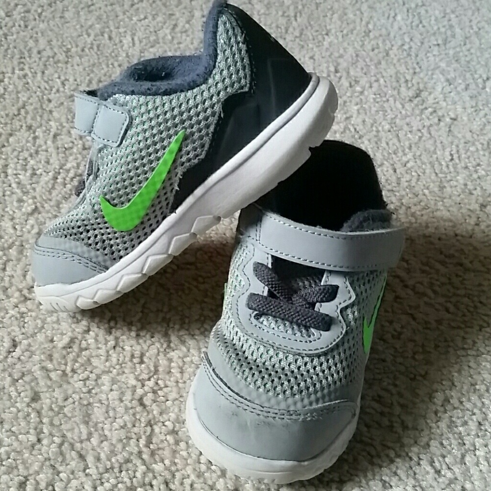 Nike Toddle Tennis 6c