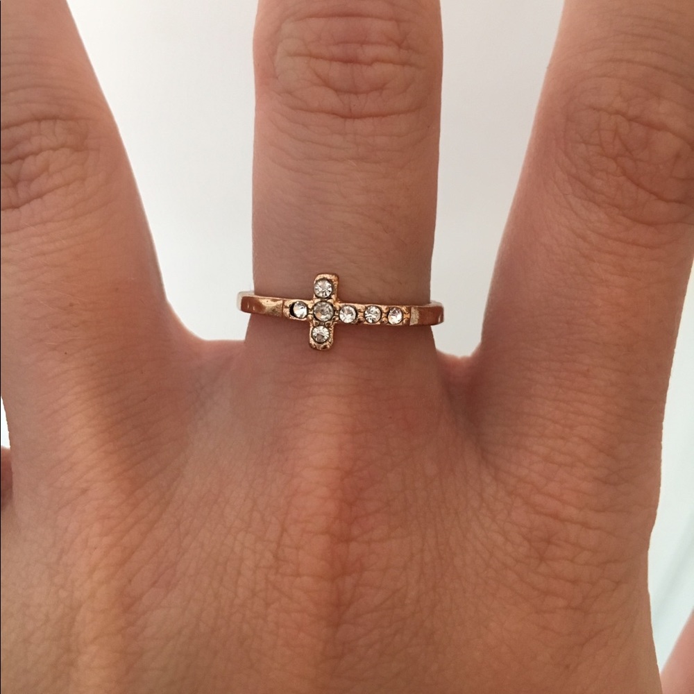 FREE with purchase of +$15 (add to bundle)