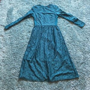 H&M green long sleeve lace dress