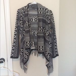 Black & White Patterned Cardigan/Kimono