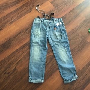 PAC Sun boyfriend jeans with suspenders