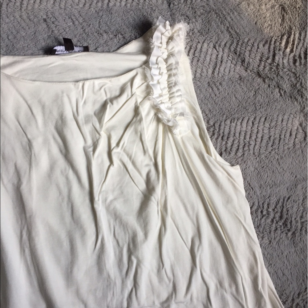 Cream Sleeveless Top - Picture 2 of 3