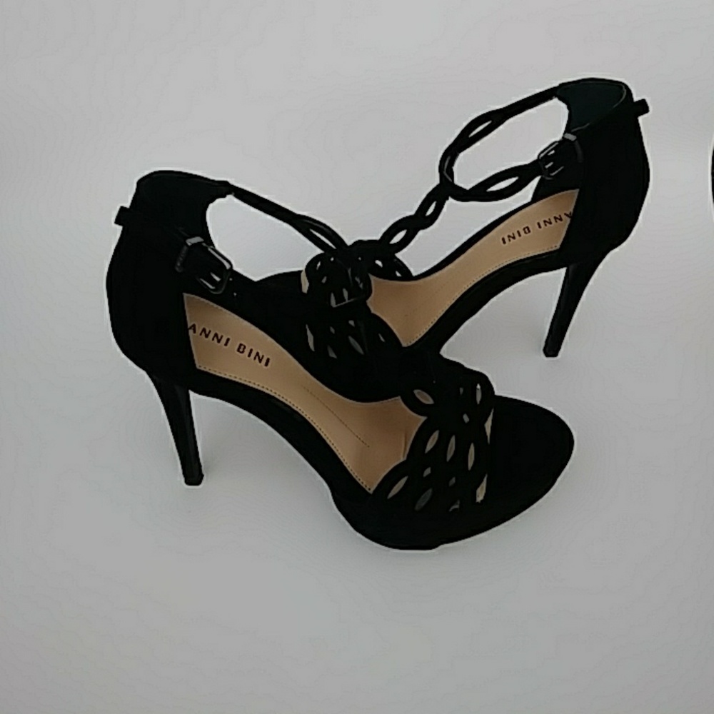 NIB 👠Gianni Bini black suede heels 👠 Never worn - Picture 5 of 10