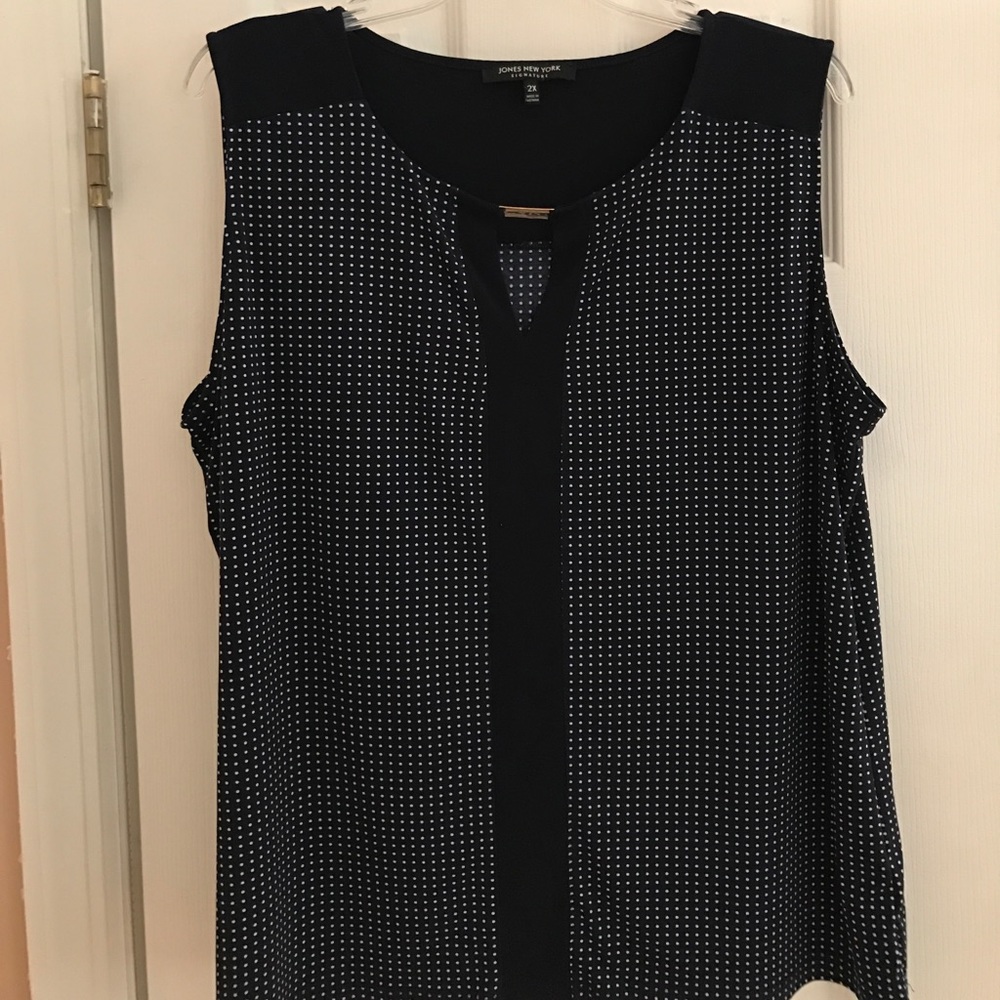 Sleeveless navy with polka dots