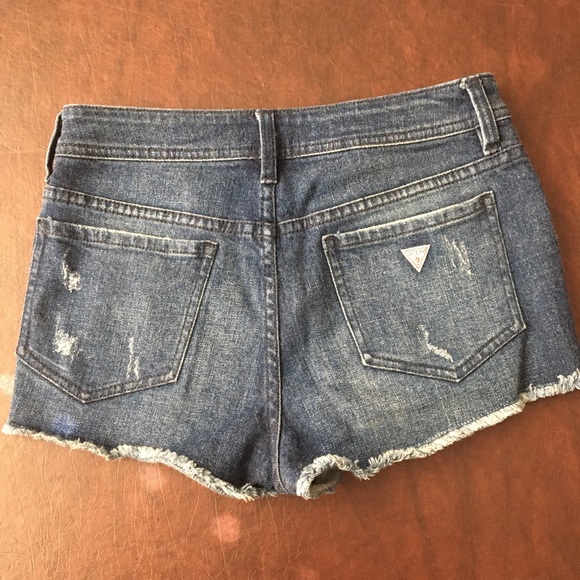 GUESS high waisted ripped denim shorts - Picture 3 of 4