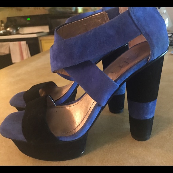 Suede color block heel - Picture 2 of 3