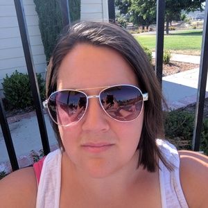 Meet your Posher, Shannon