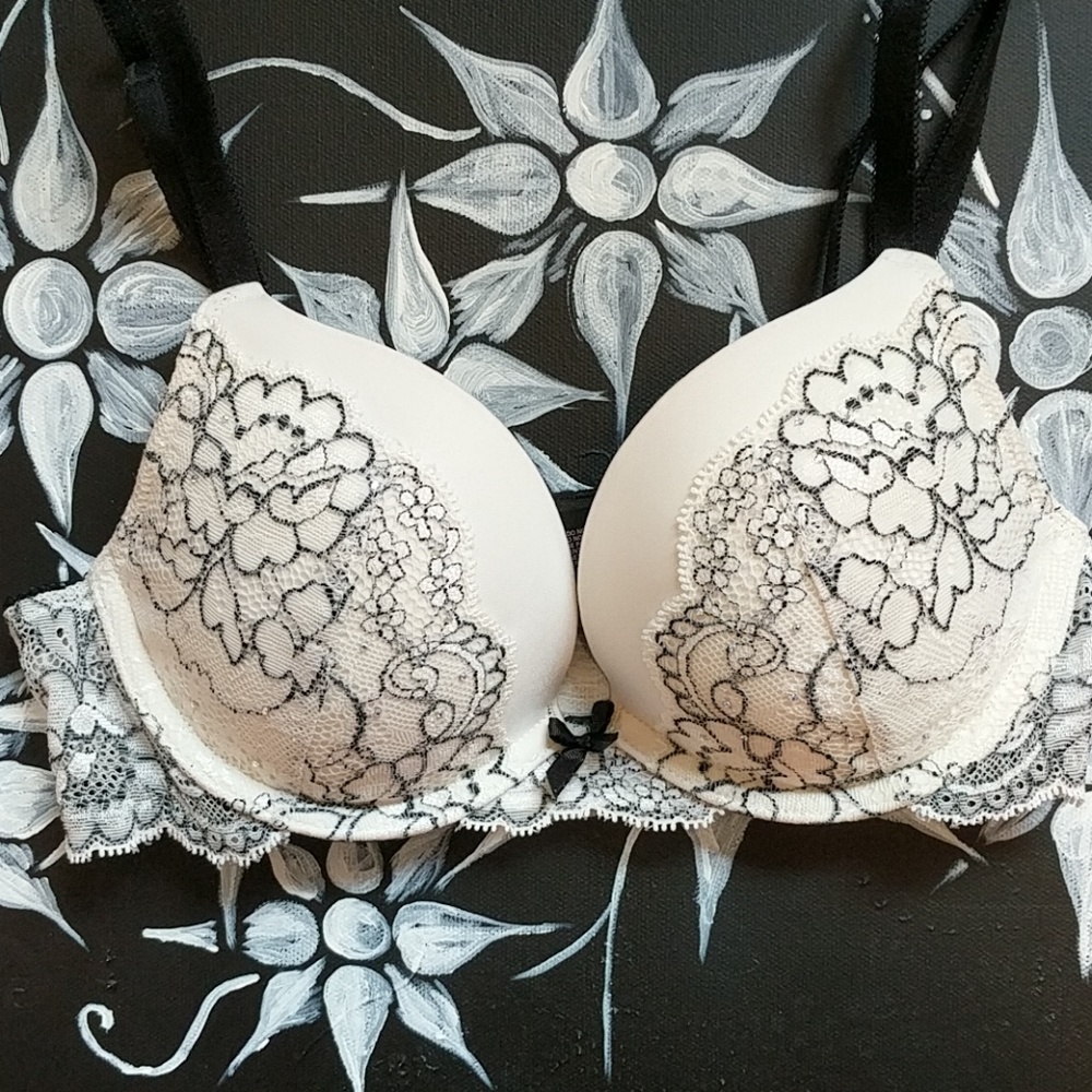 Victoria's Secret Dream Angela Bra