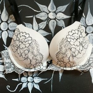Victoria's Secret Dream Angela Bra