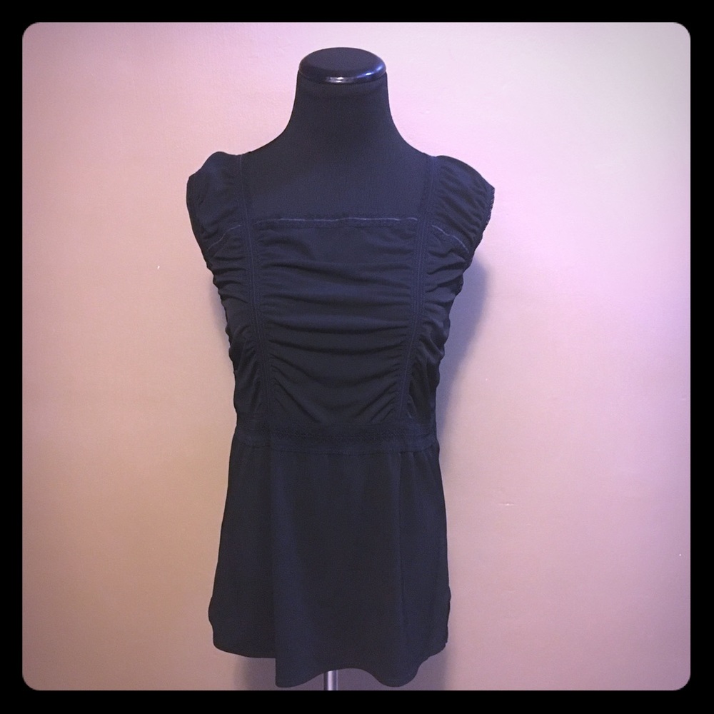 Studio M Sleeveless Blouse size M