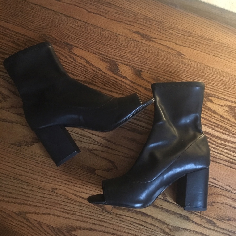 Zara Trafaluc Chunky Heel Bootie