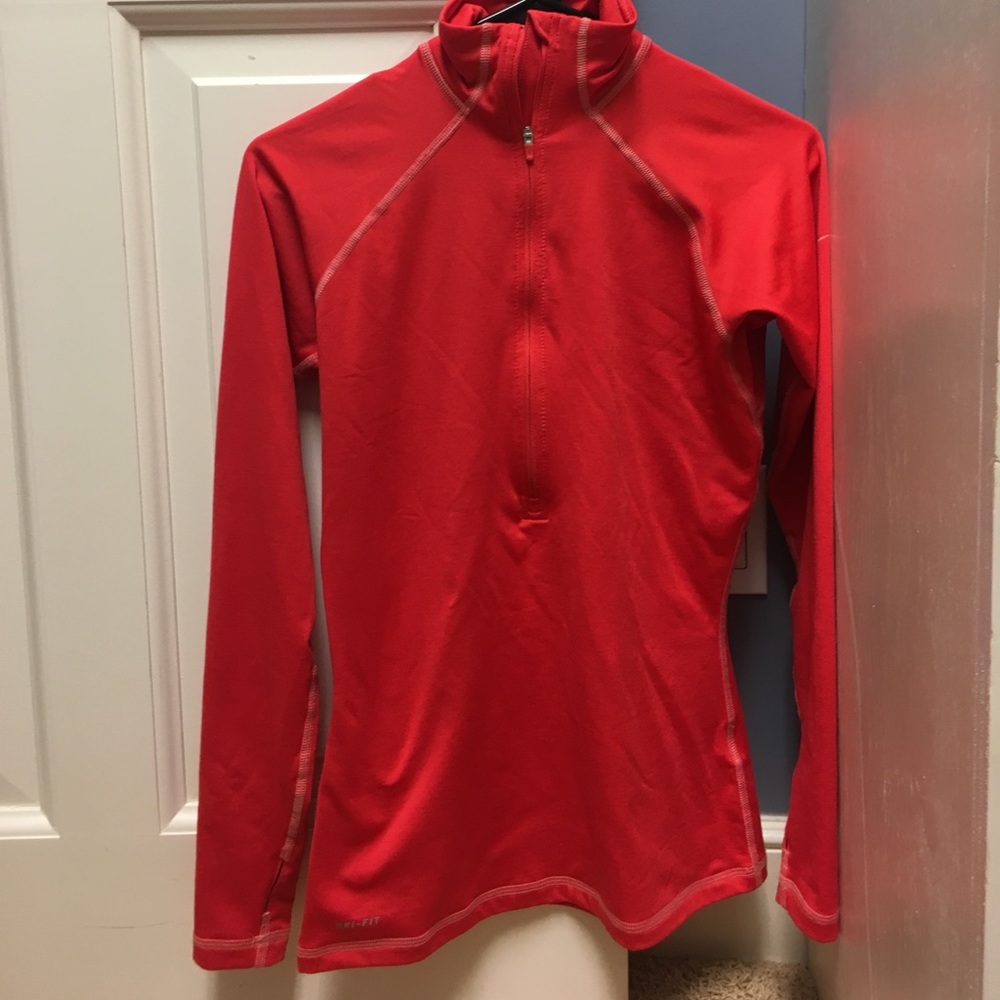 Nike pro size medium pullover half zip