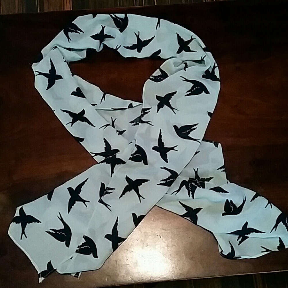 Lightweight scarf