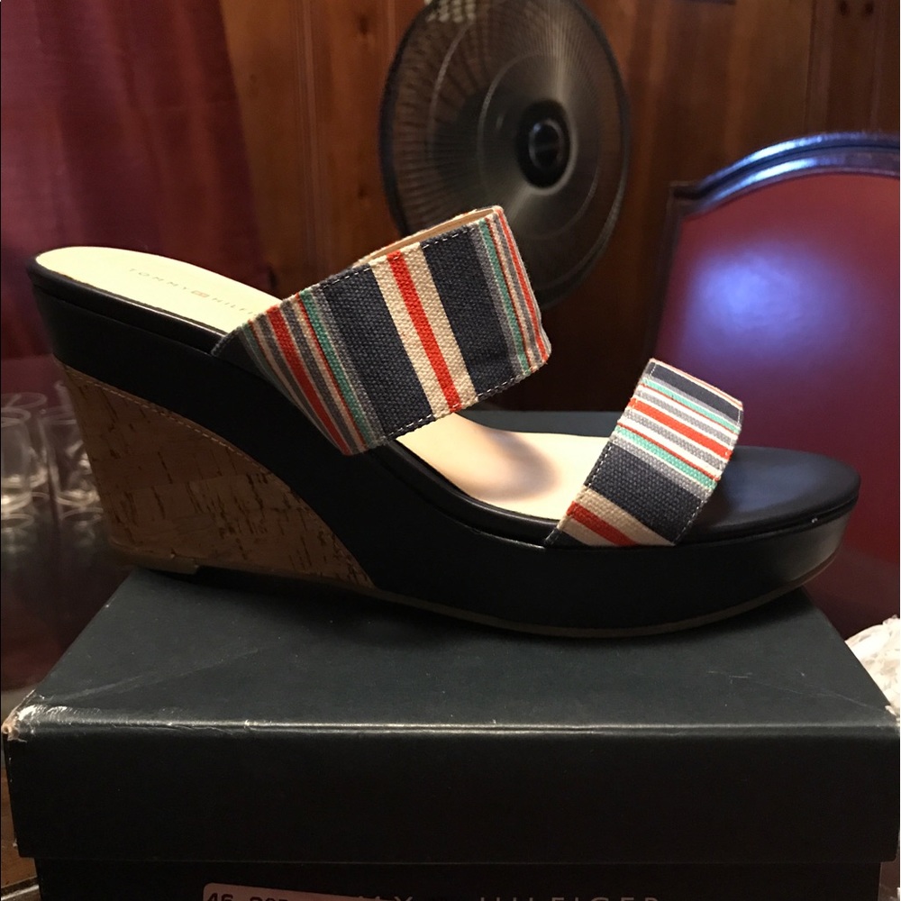 Tommy Hilfiger wedge sandal