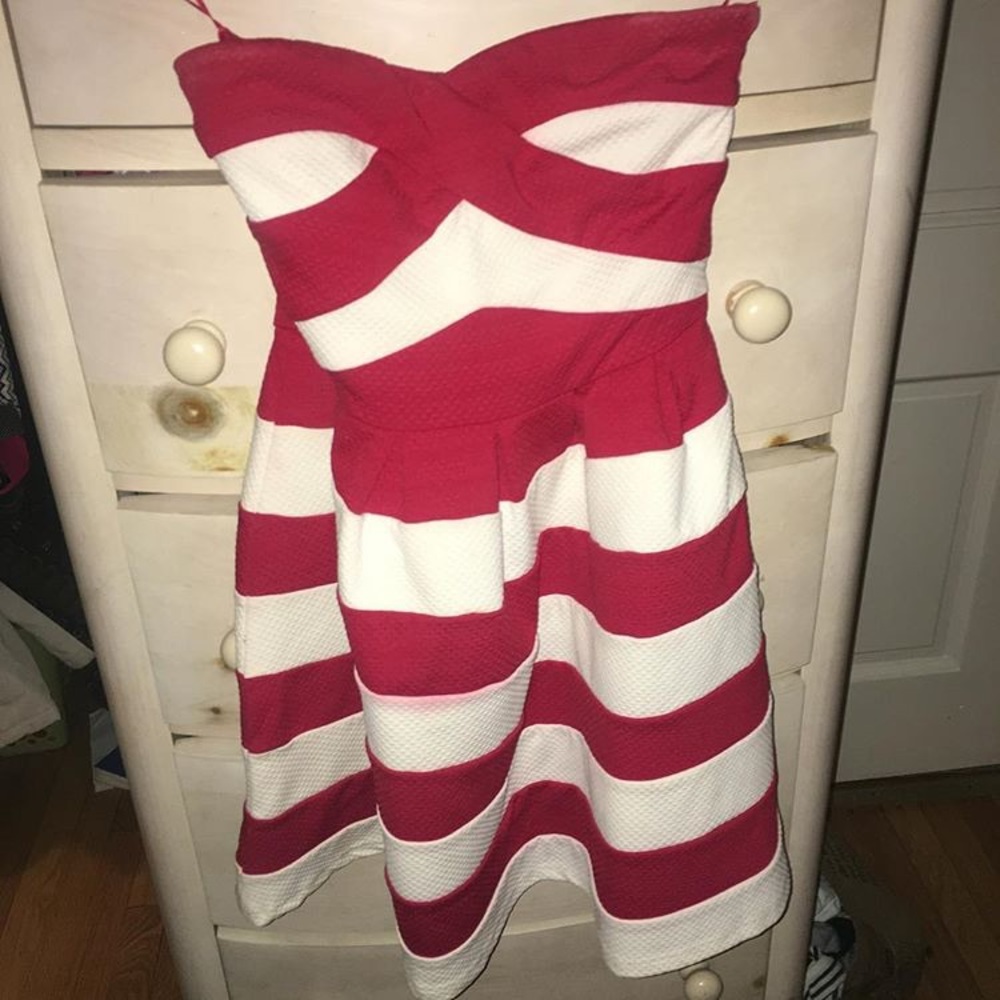 strapless dress