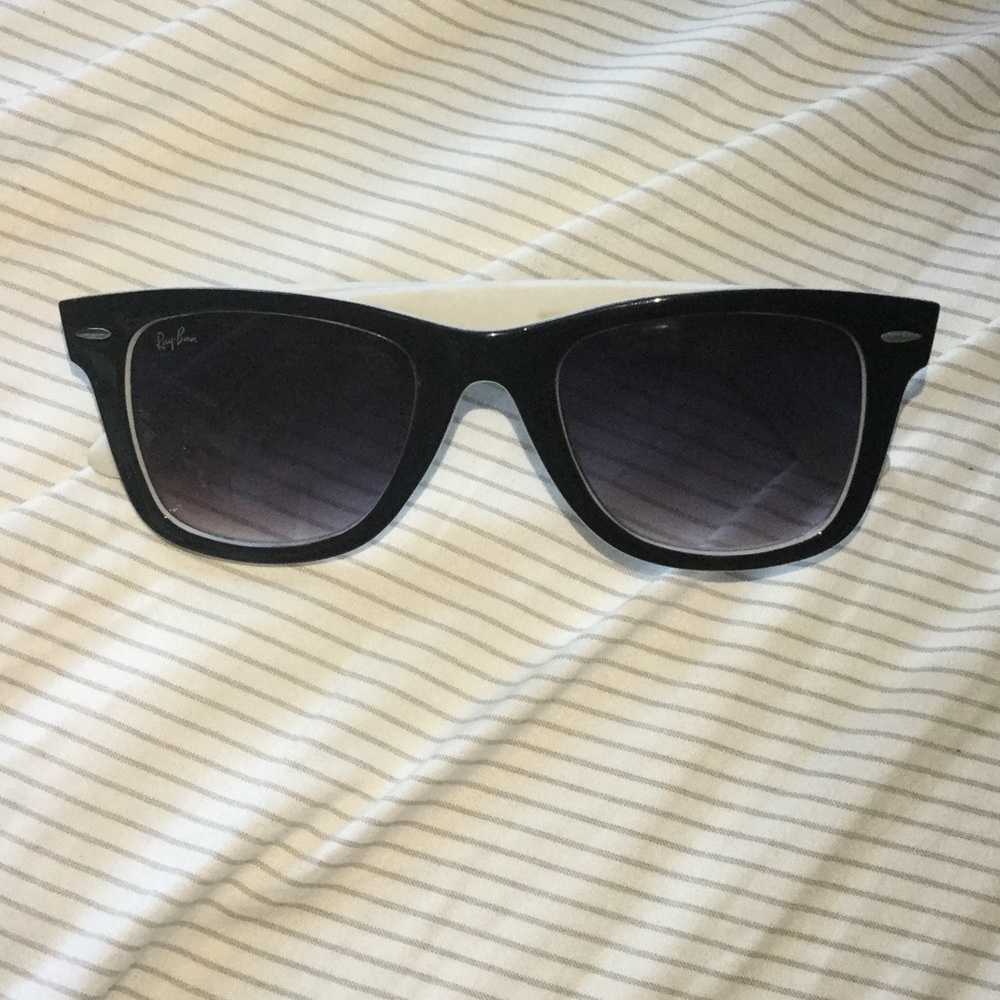Black Ray Ban Sunglasses!!