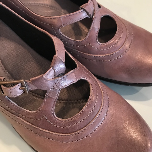 NWOT Gray Clarks Dress Shoes - Picture 2 of 7