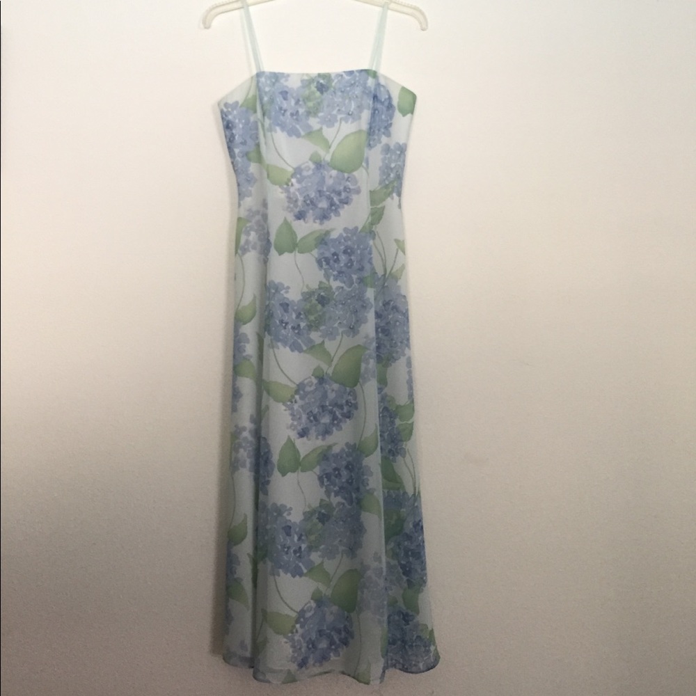 Papell sleeveless floral dress