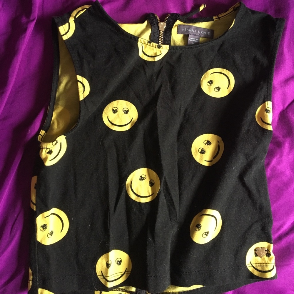 Kendall & Kylie crop top