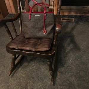 Michael Kor pocketbook