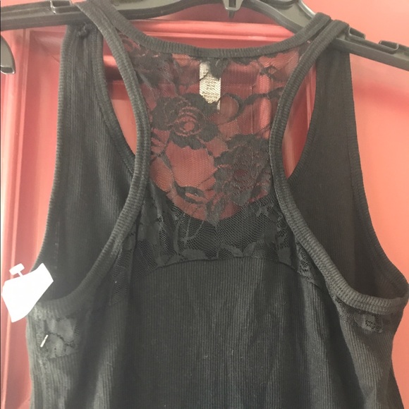 3 Never worn Team bride tanks - Picture 3 of 3