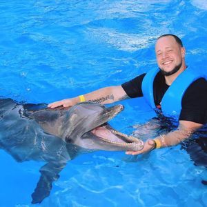 Meet your Posher, Ray