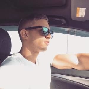 Meet your Posher, Adrian