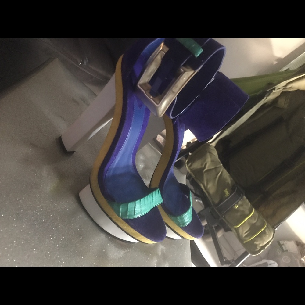 Brian Atwood Sandals - Picture 2 of 4
