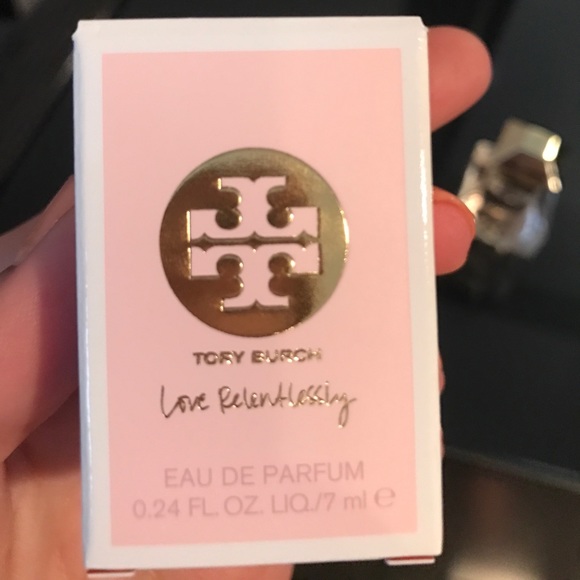 Tory Butch mini "Love Relentlessly" perfume - Picture 3 of 4