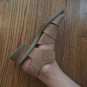 Vintage leather Arizona sandals