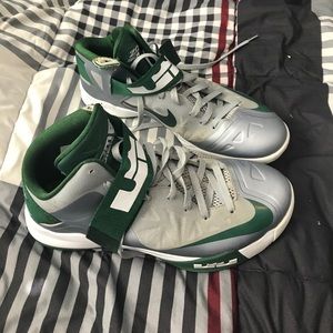 Nike Lebron Basketball Shoes Zoom Soldier 6