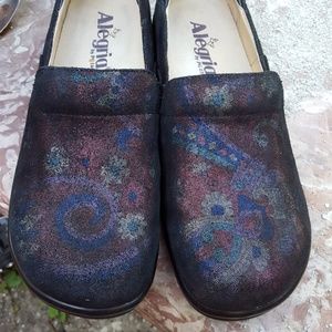 Algeria clogs size 7 Great Condition