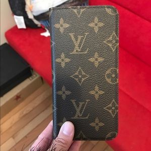 100% Authentic Louis Vuitton Iphone7 plus Folio