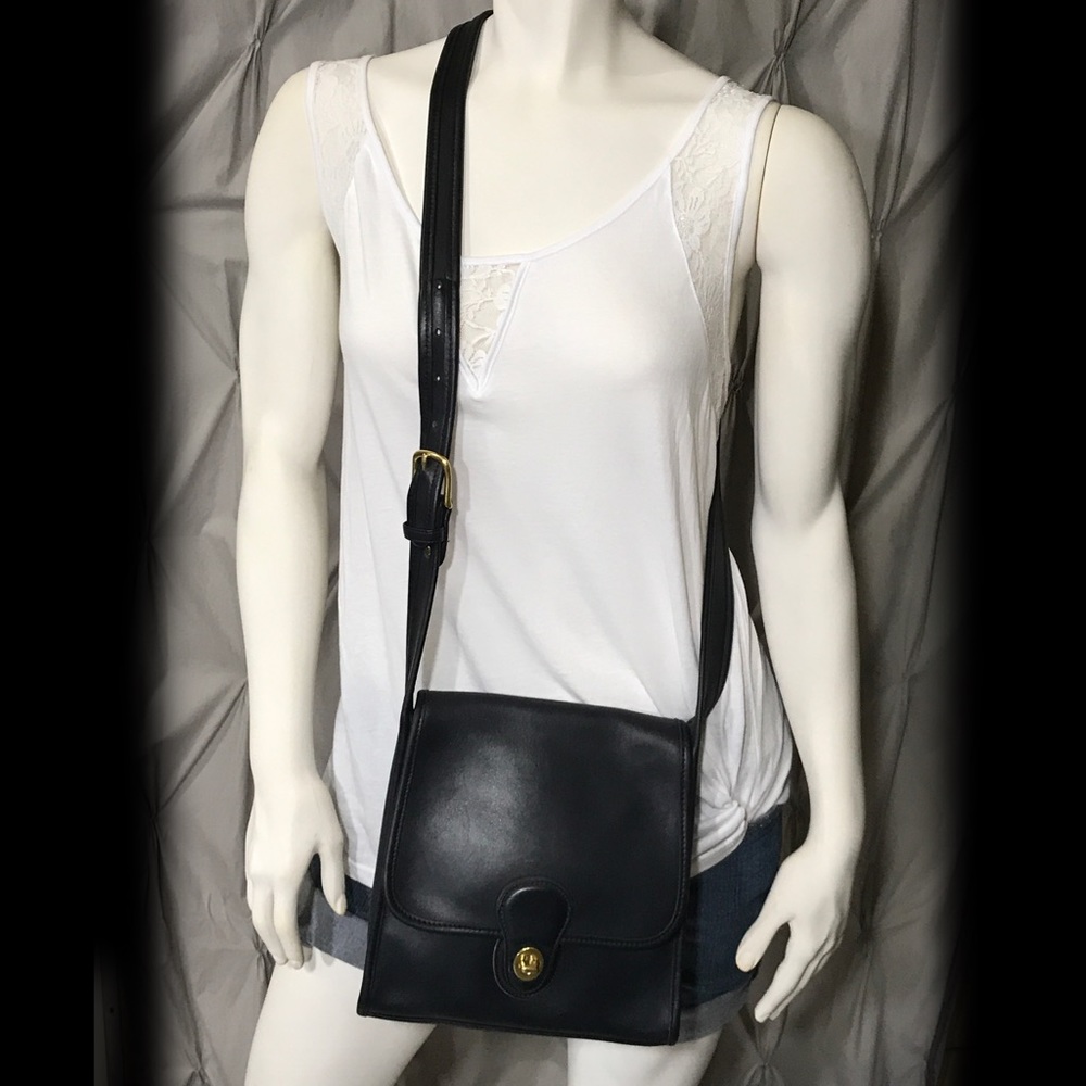 🌀Vintage Navy Blue Coach Shelbourne Bag#9038