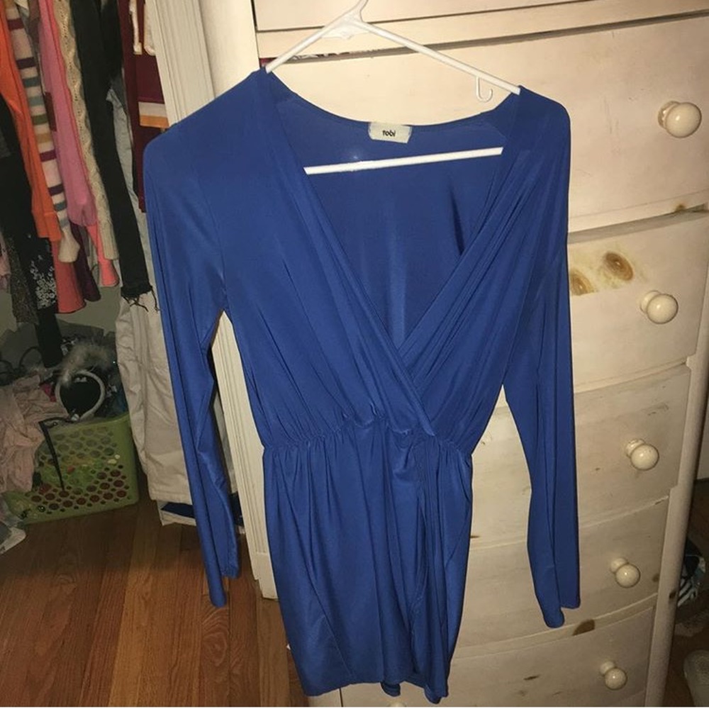 blue dress