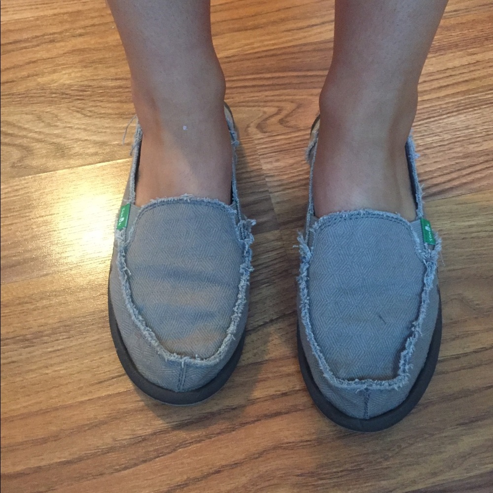 Sanuks
