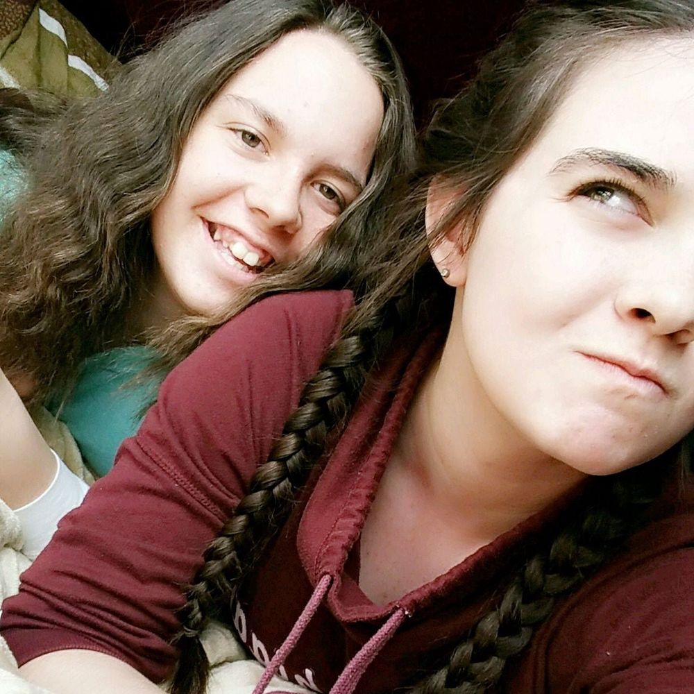 Meet your Posher, Alexia