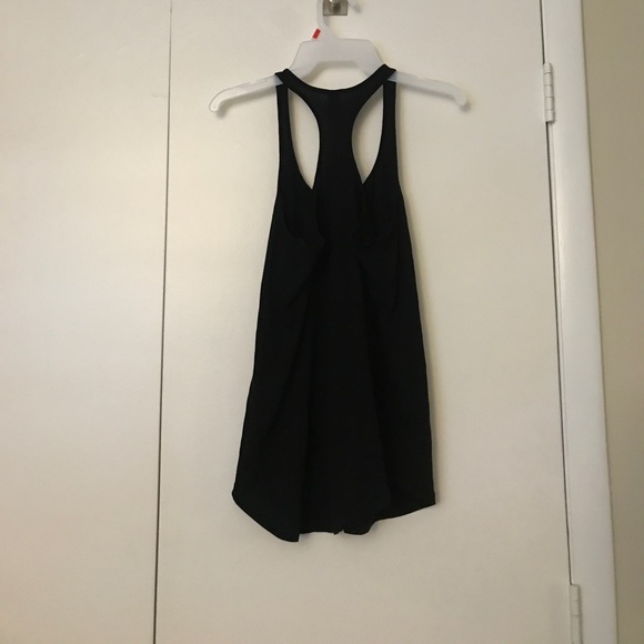 Fit tank - Picture 2 of 3