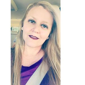 Meet your Posher, Claudia