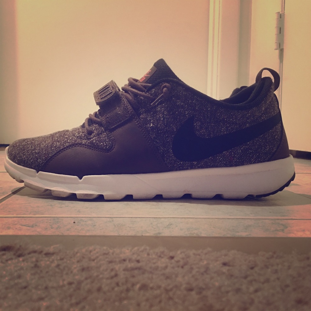 Nike: Fall Trainerender